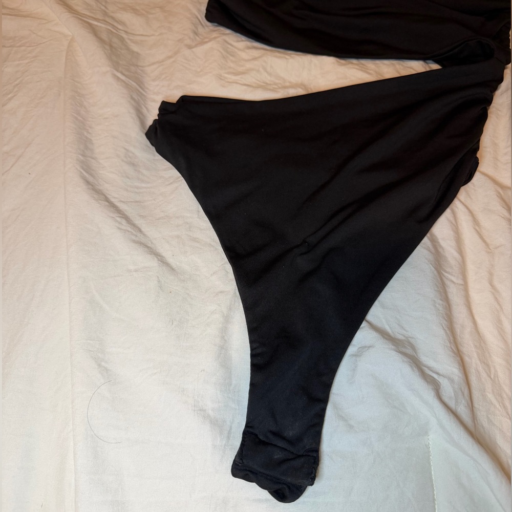 Superdown Veronica Cut Out Asymmetrical Women's Bodysuit Black XS - Picture 8 of 10